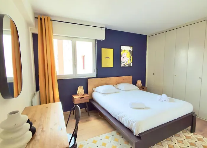 Vue Toits D Sauna & Cinema Balcon Parking