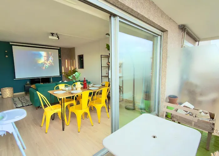 Vue Toits D Sauna & Cinema Balcon Parking